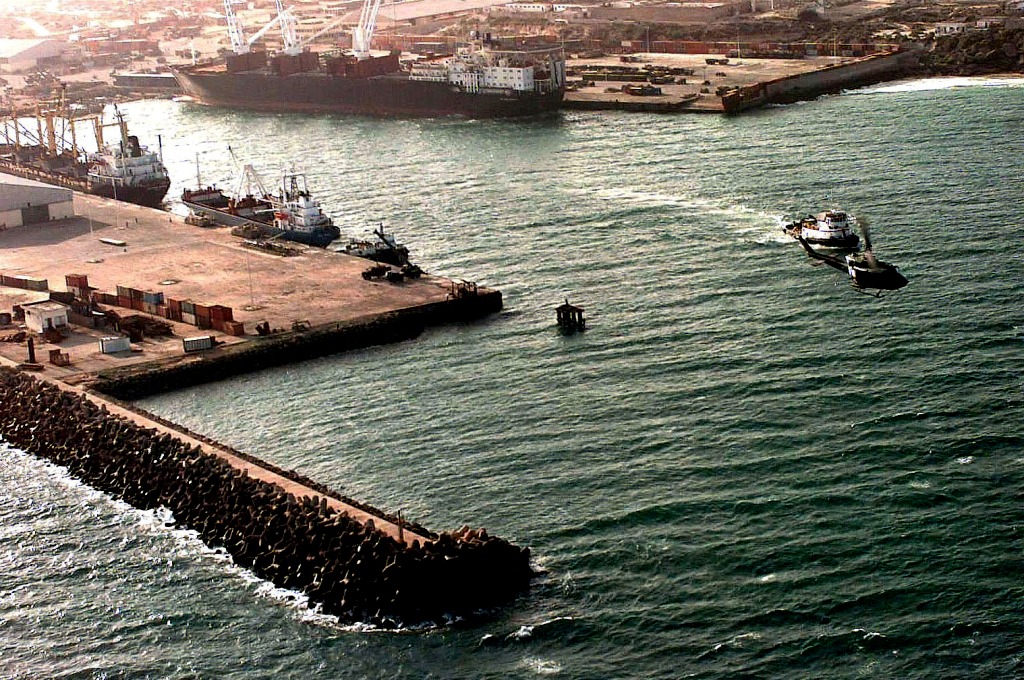 Порт в Могадишо Порт в Могадишо