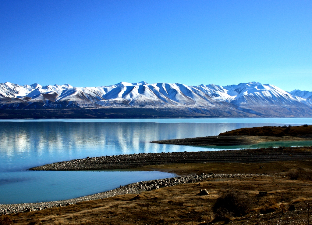 Вид на горы Новой Зеландии Вид на горы Новой Зеландии