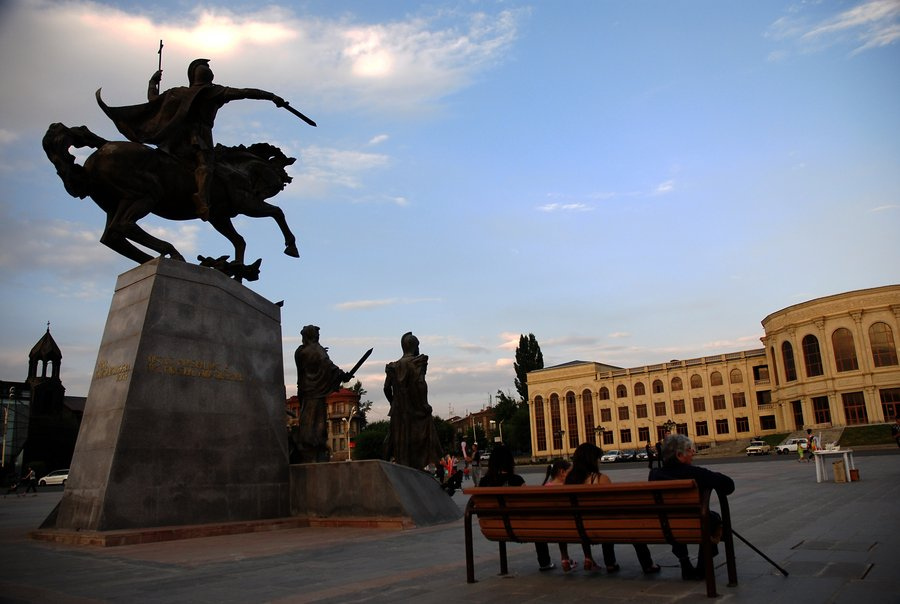 памятник Святого Вардана памятник Святого Вардана