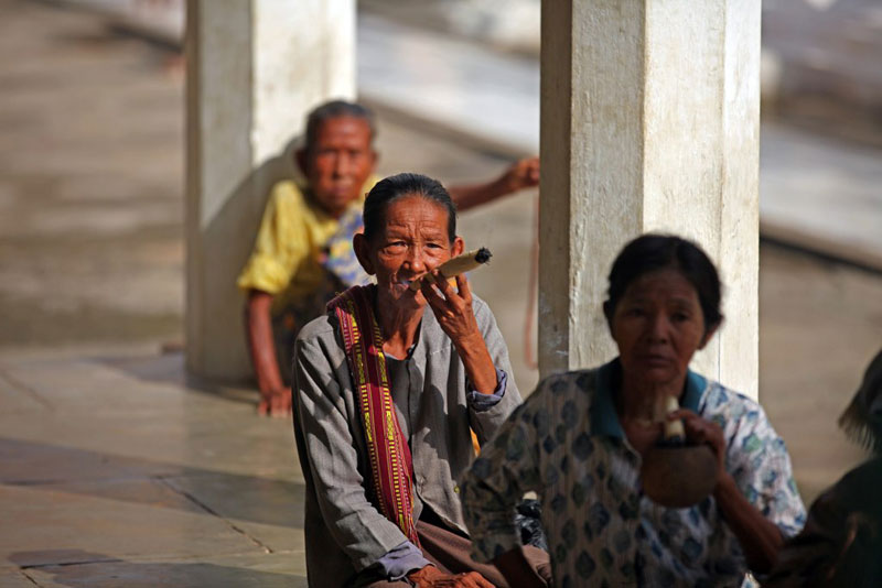 Жители Багана
