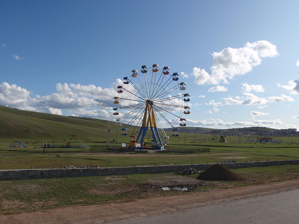 Детский парк в Эрдэнэте Детский парк в Эрдэнэте
