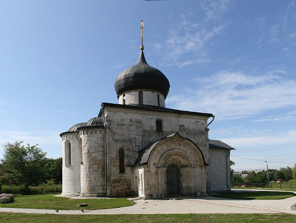 Георгиевский Собор в Юрьев-Польском Георгиевский Собор в Юрьев-Польском