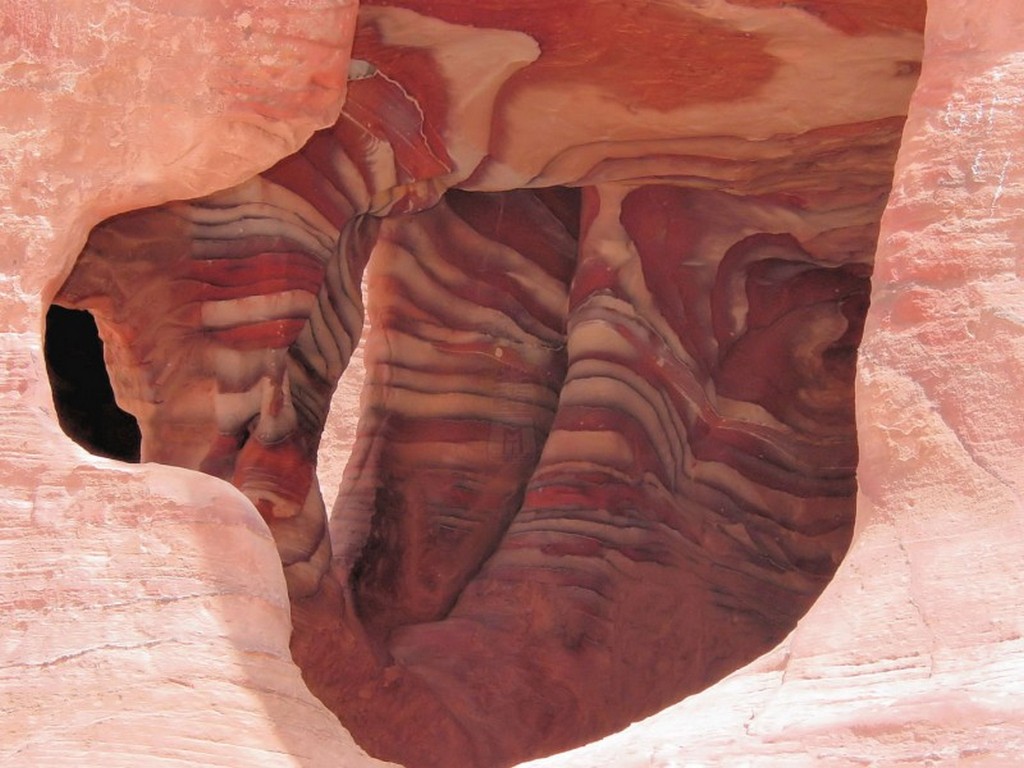 Узоры Цветного каньона