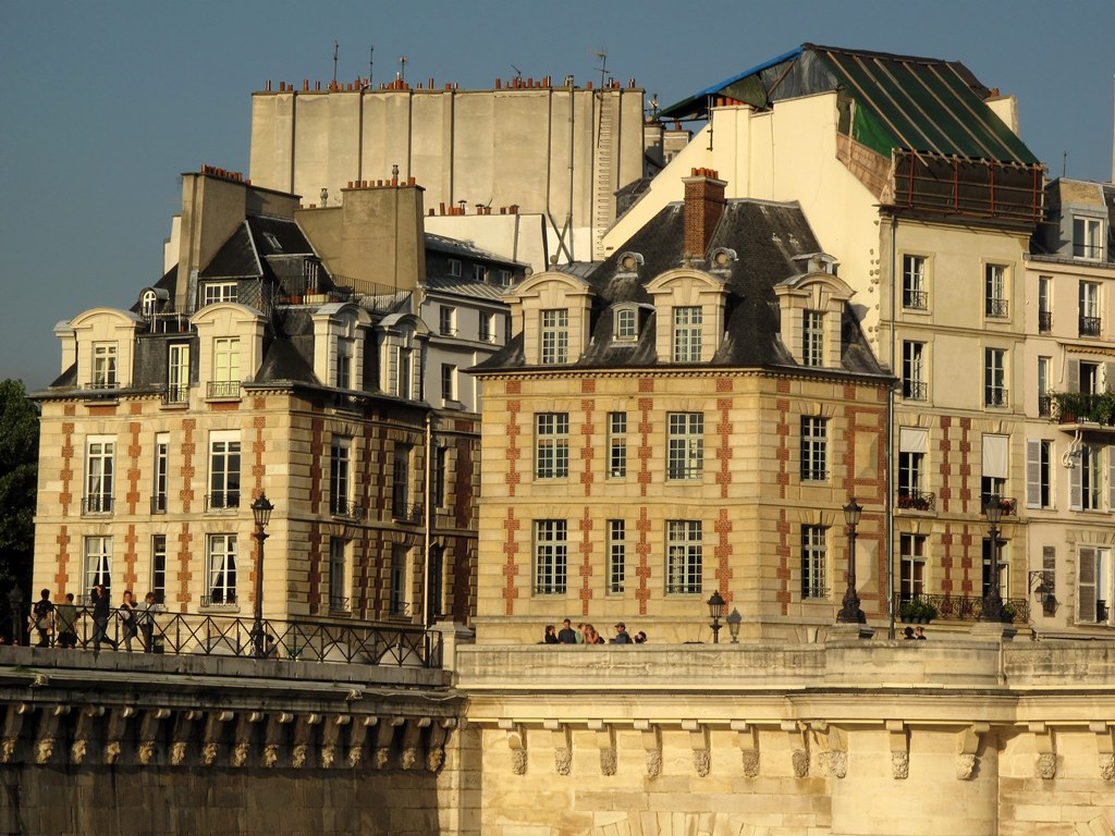 Дома в Париже Дома в Париже