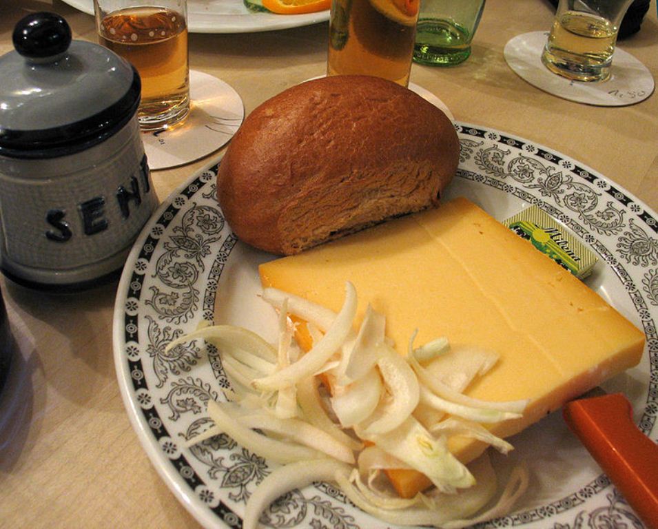 Halve Hahn в Дюссельдорфе Halve Hahn в Дюссельдорфе