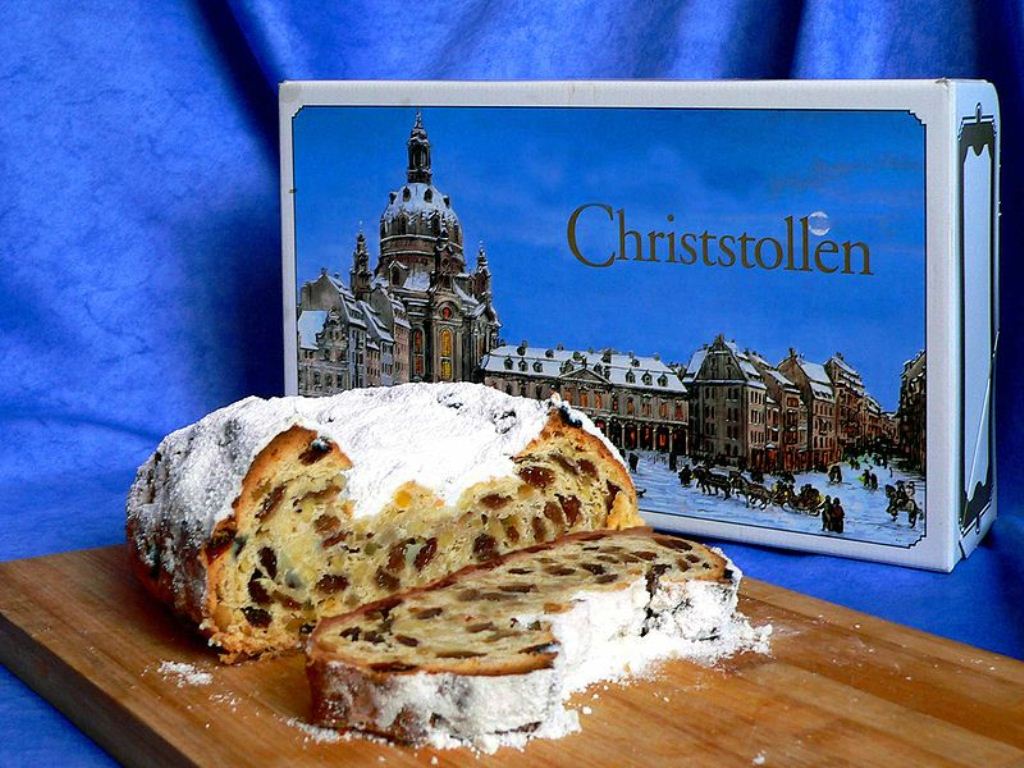 Дрезденский пирог Christstollen Дрезденский пирог Christstollen