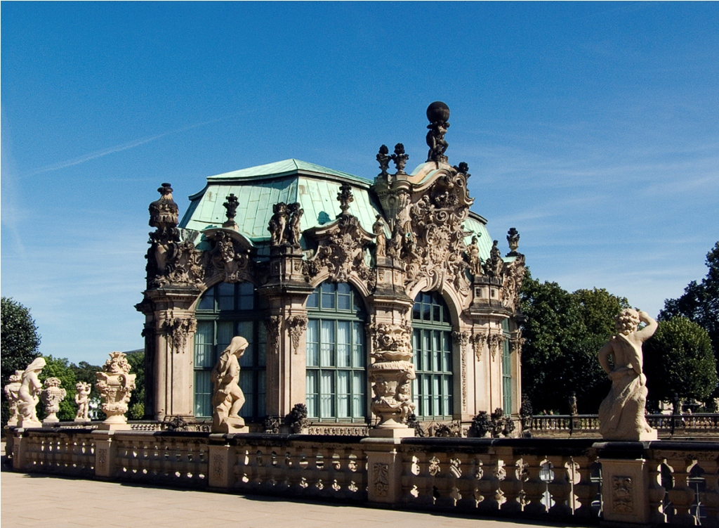 Музей возле двореца Цвингер в Дрезедене