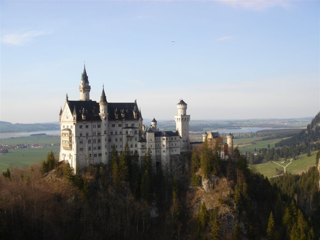 Замок Нойшванштайн Замок Нойшванштайн
