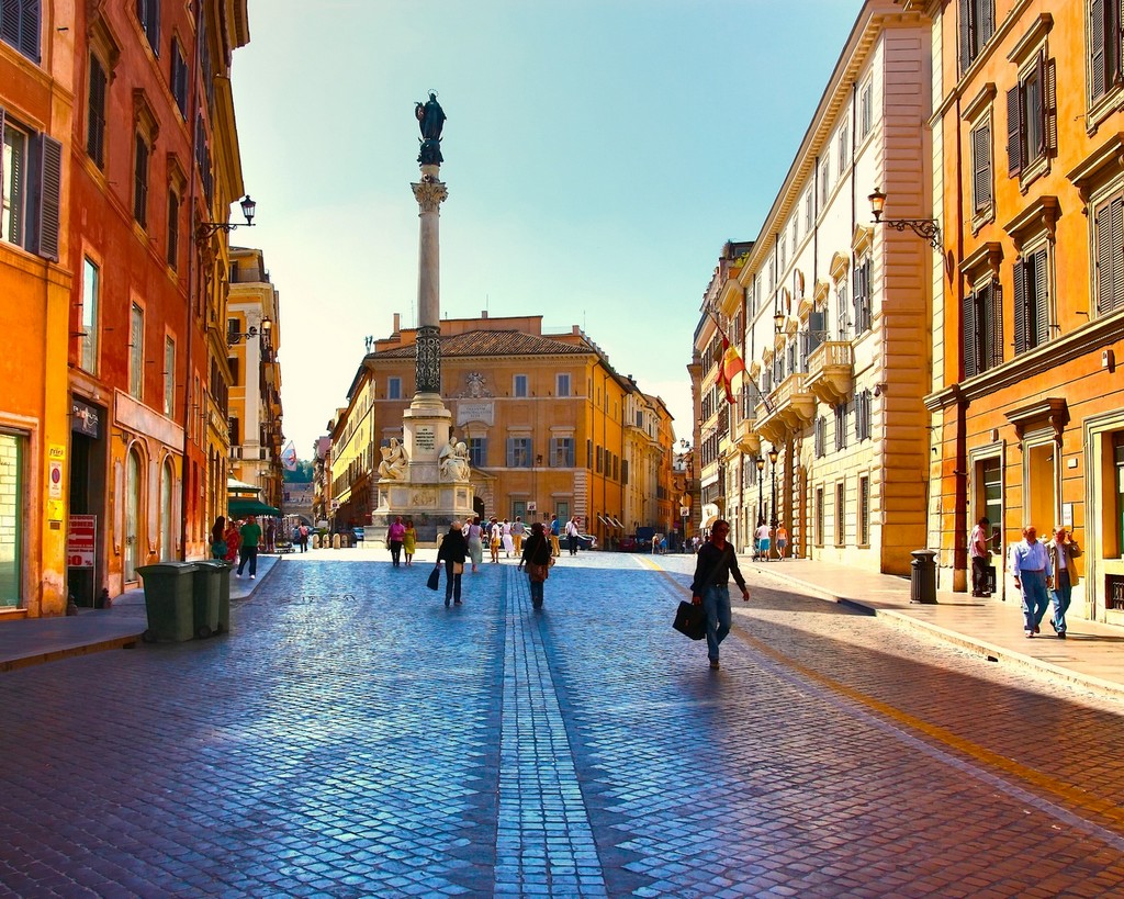 Площадь Испании (пьяцца-ди-Спанья) Площадь Испании (Piazza di Spagna)