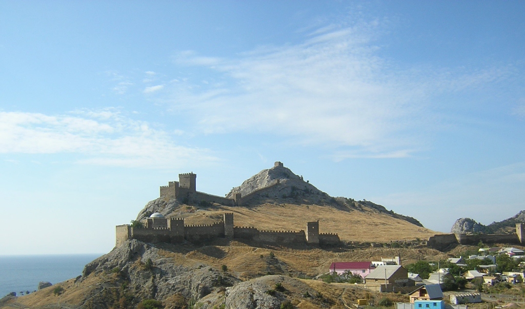 Вид на Генуэзскую крепость