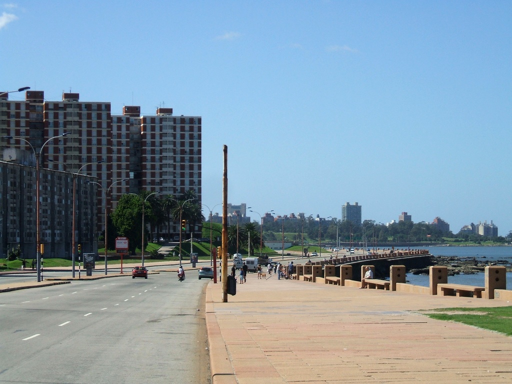 Место для отдыха Rambla de Montevideo Место для отдыха Rambla de Montevideo