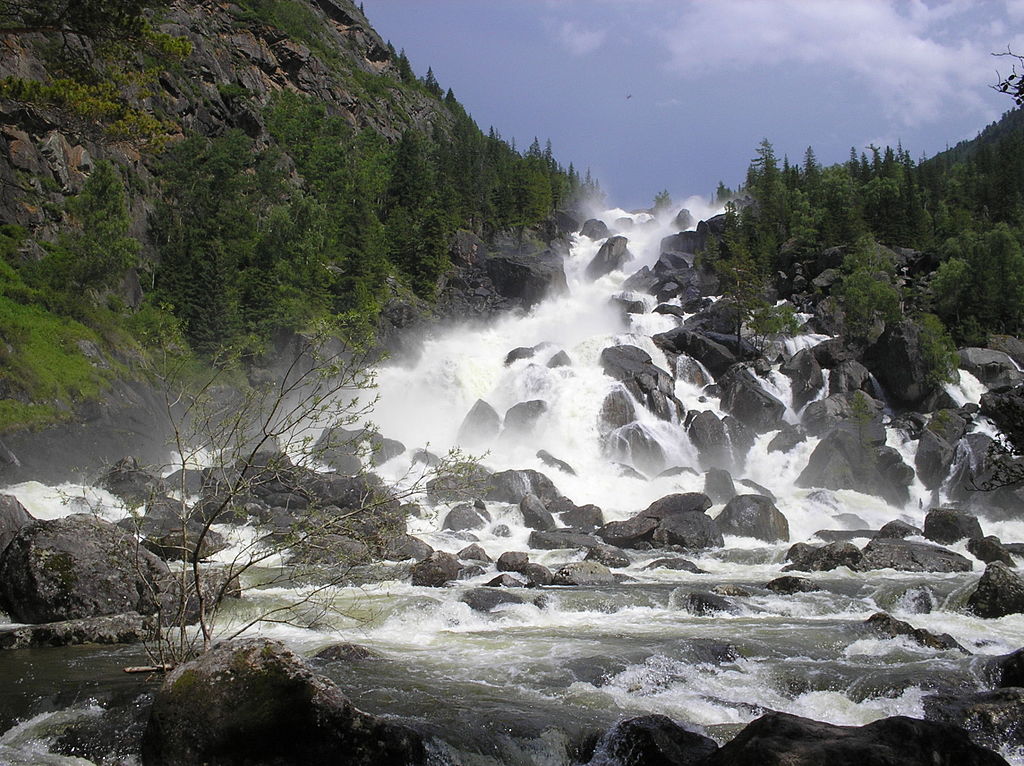 Водопад на реке Учар