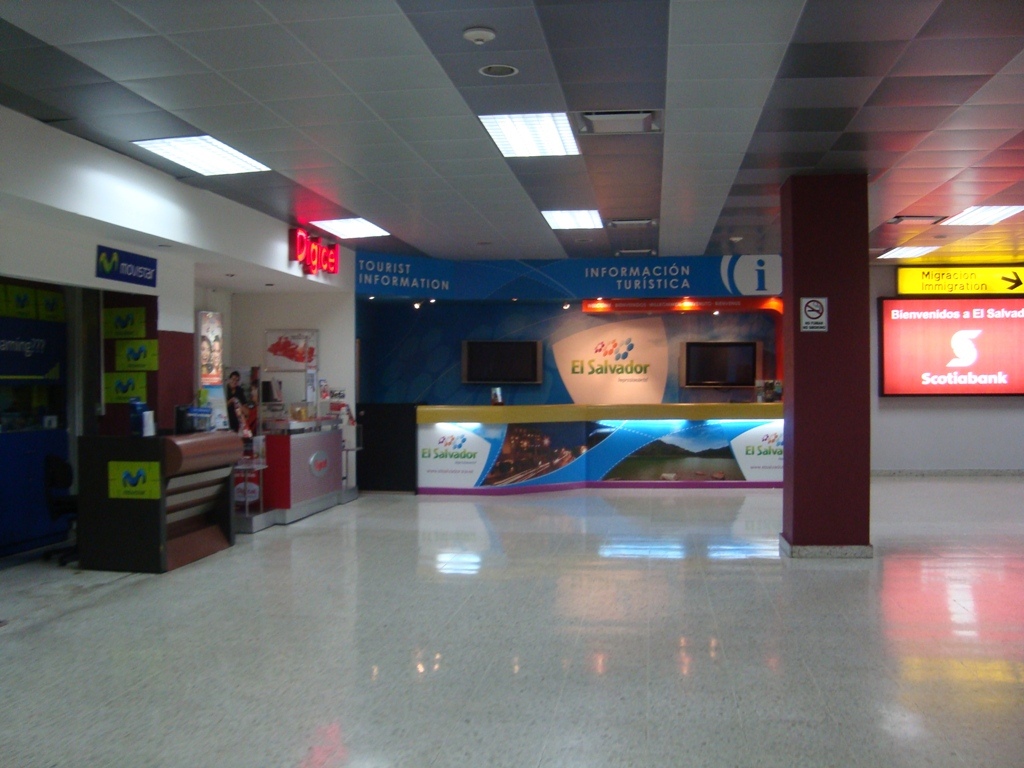 Международный аэропорт El Salvador International Airport