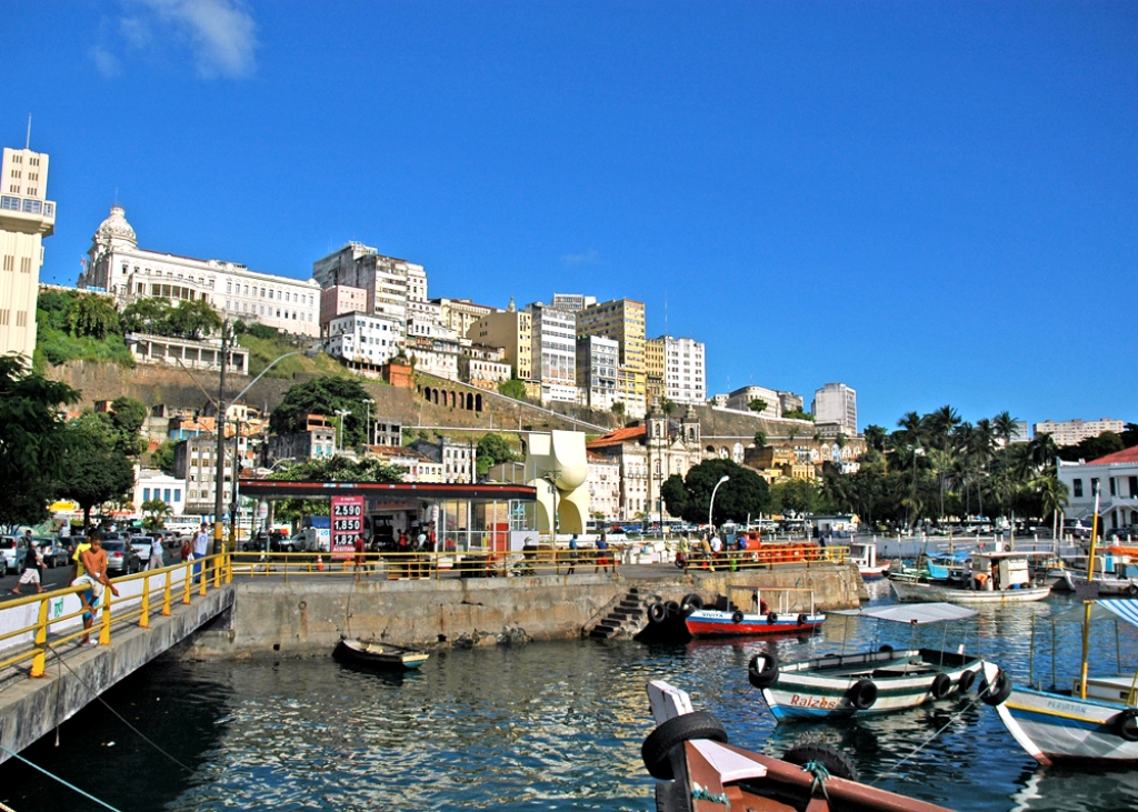 Местные жители Сальвадора Местные жители Сальвадора