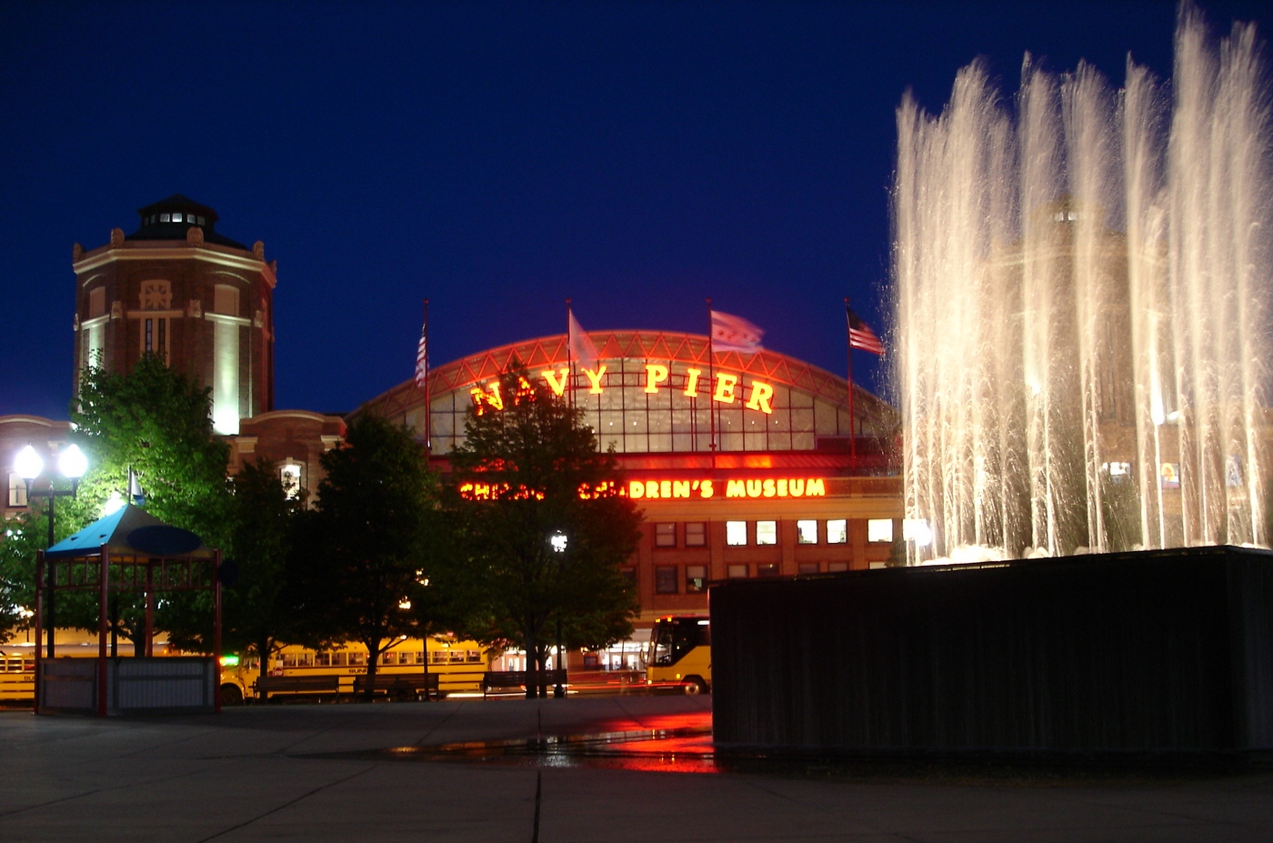 Развлекательный центр Navy Pier Развлекательный центр Navy Pier