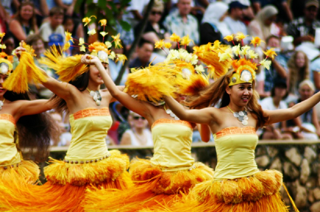 Гавайские танцы