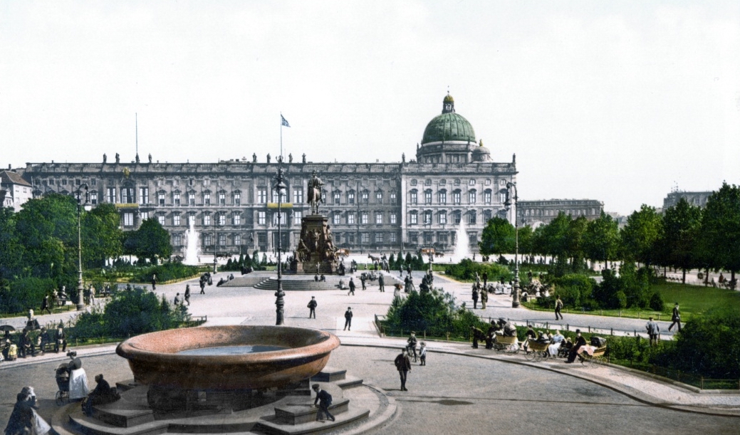 Берлинский Городской дворец 12-dostoprimechatelnostej-kotorye-my-poterjali-7.jpg