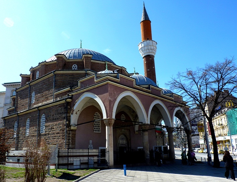 Баня Баши 12-samyh-krasivyh-mechetej-10.jpg