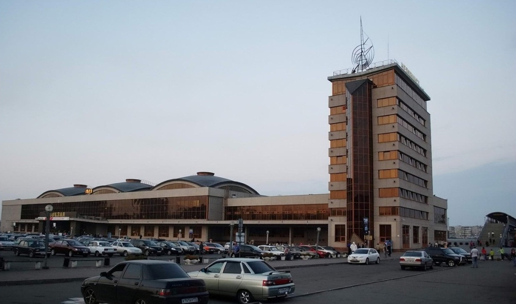 Железнодорожный вокзал, Челябинск 10-samyh-krasivyh-zheleznodorozhnyh-vokzalov-rossii-3.jpg