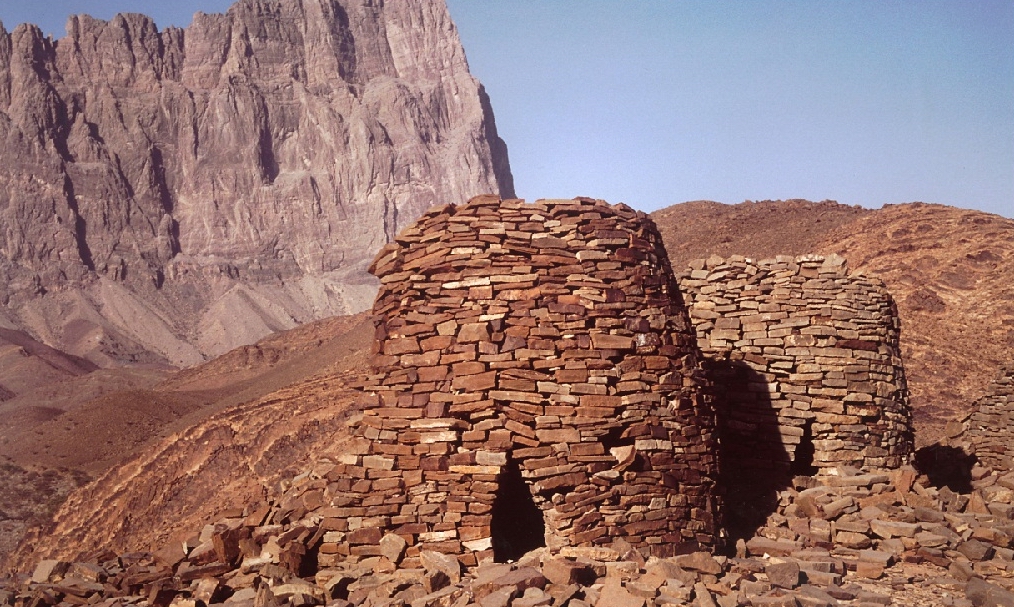 Археологические раскопки Бат 9-glavnyh-dostoprimechatelnostej-omana-6.jpg