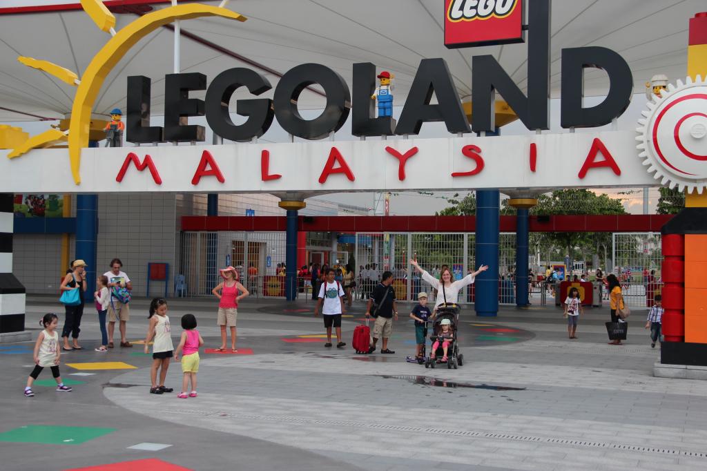Вход в малайзийский Леголенд Вход в малайзийский Леголенд