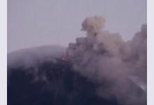 Эквадорский вулкан Тунгурауа снова активен