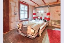 Необычные отели мира: V8 в Германии