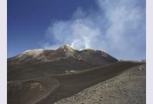 Вулкан Этна в Италии снова не спит